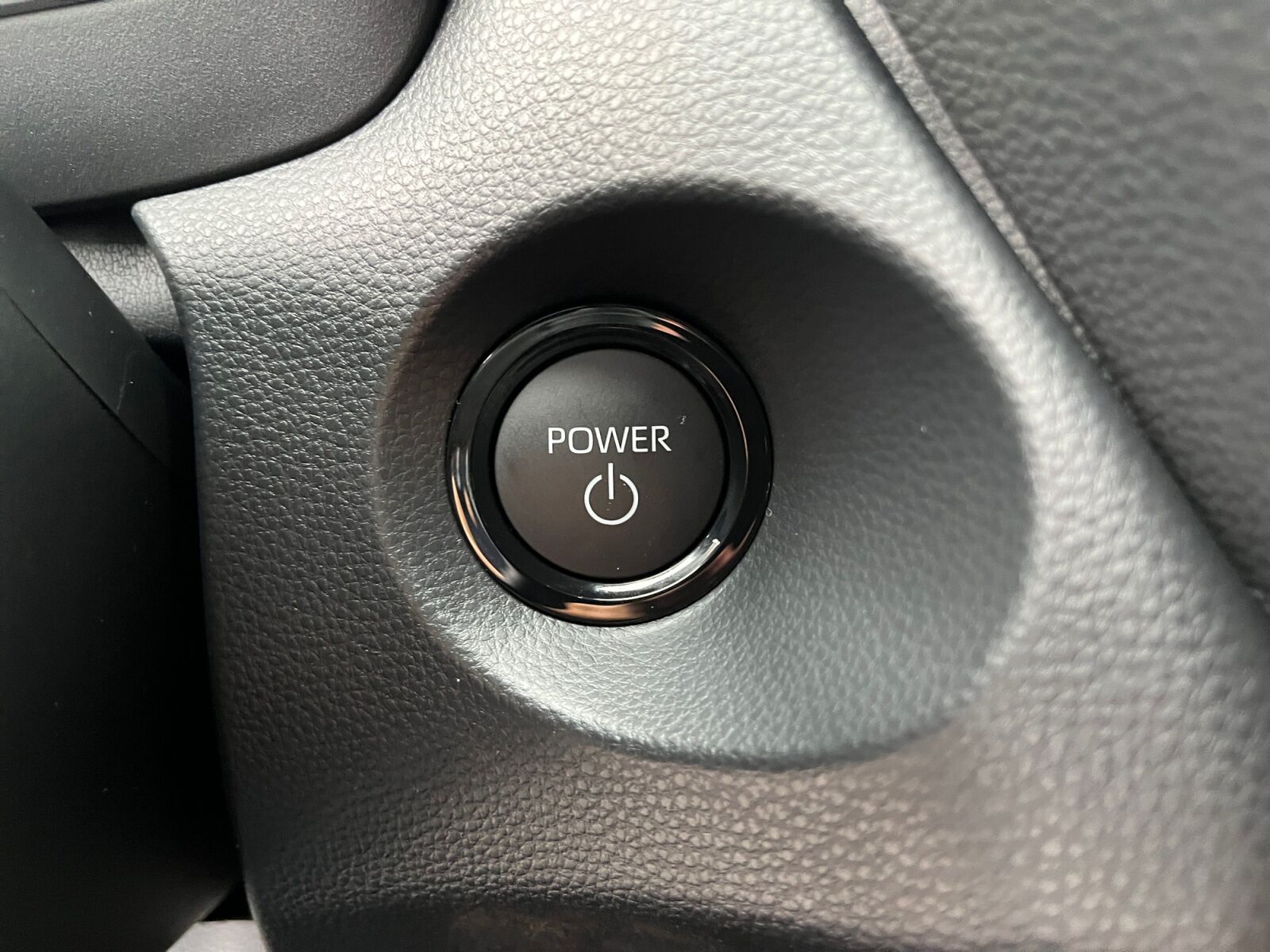 Billede af Toyota Corolla Cross 1,8 Hybrid Style 140HK 5d Aut.