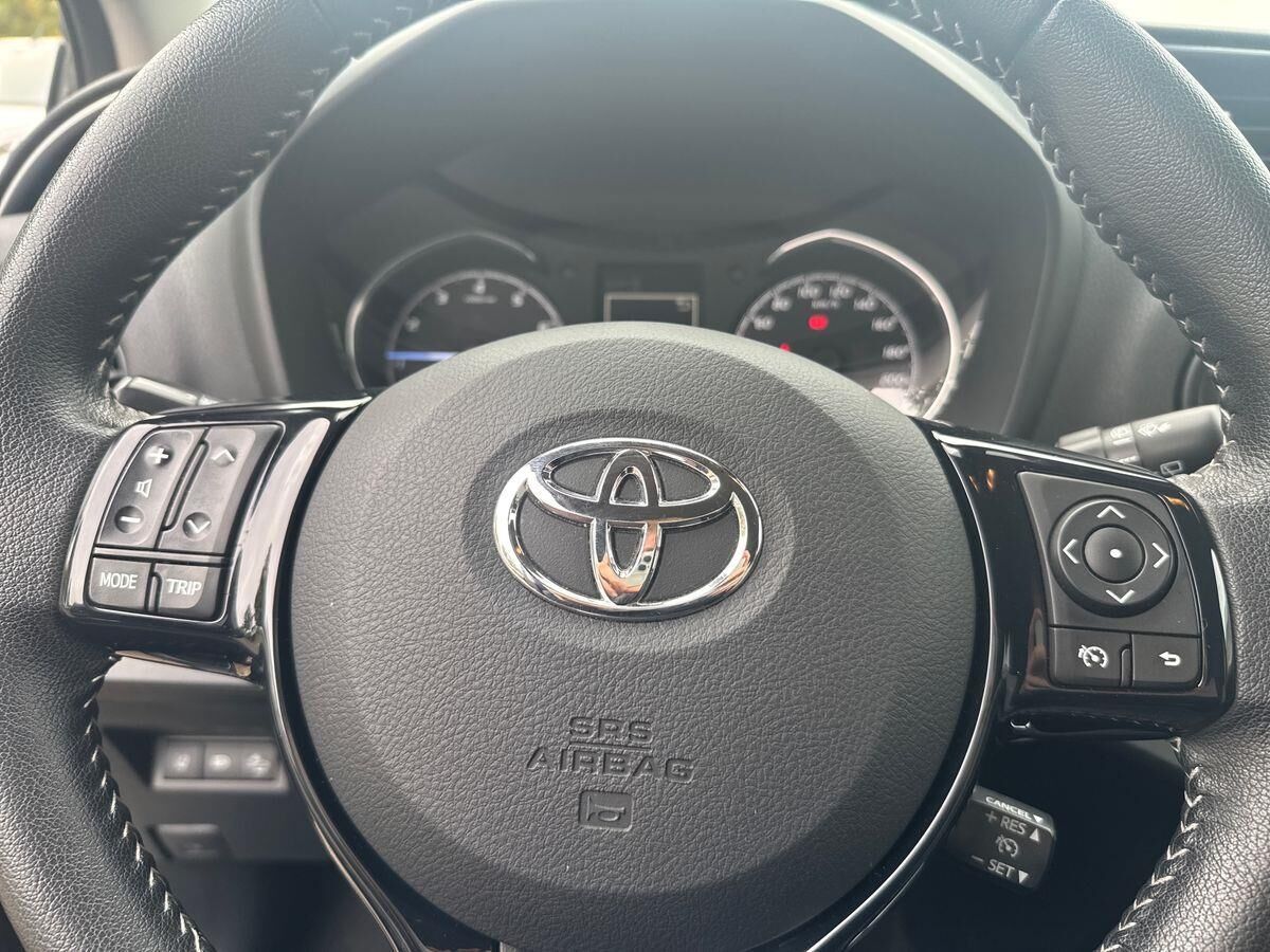 Billede af Toyota Yaris 1,0 VVT-I T2 Limited 72HK 5d