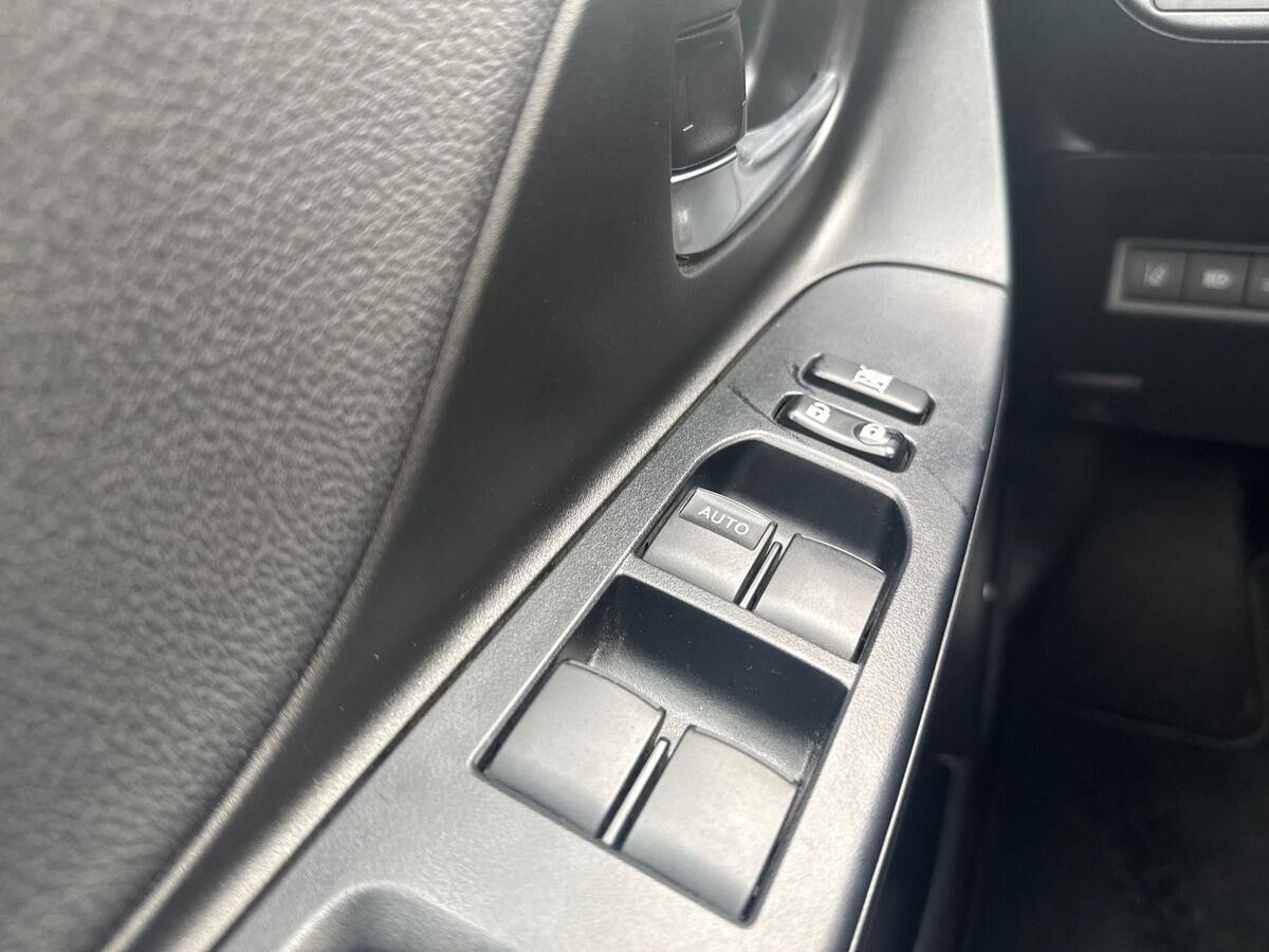 Billede af Toyota Yaris 1,0 VVT-I T2 Limited 72HK 5d