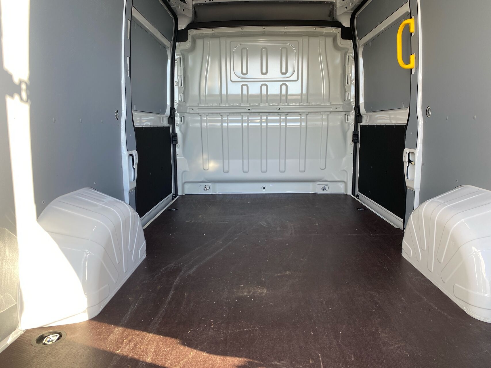 Billede af Toyota Proace Max Medium 2,2 D Comfort Master To skydedør m. højt tag 140HK Van 8g Aut.