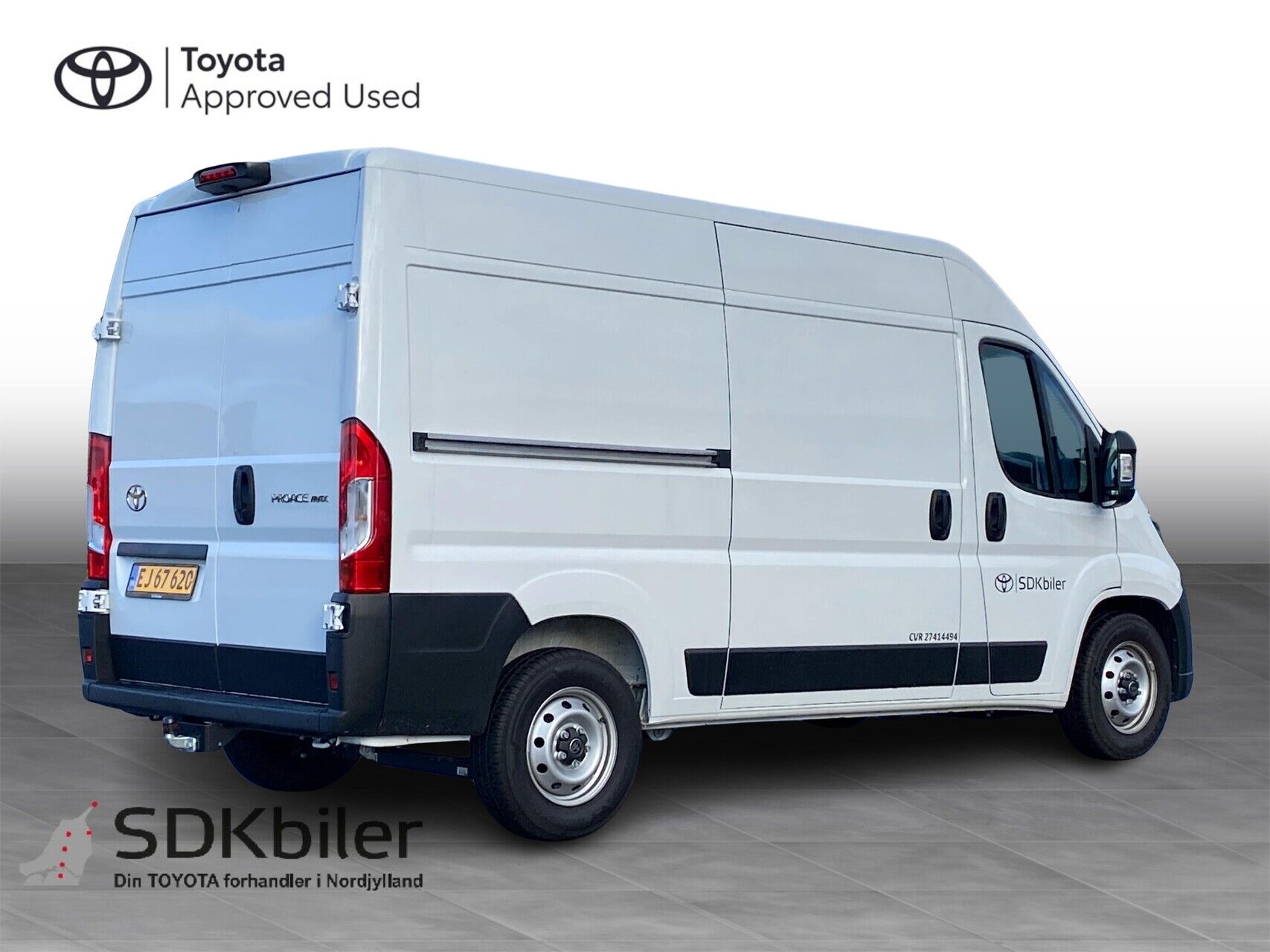 Billede af Toyota Proace Max Medium 2,2 D Comfort Master To skydedør m. højt tag 140HK Van 8g Aut.