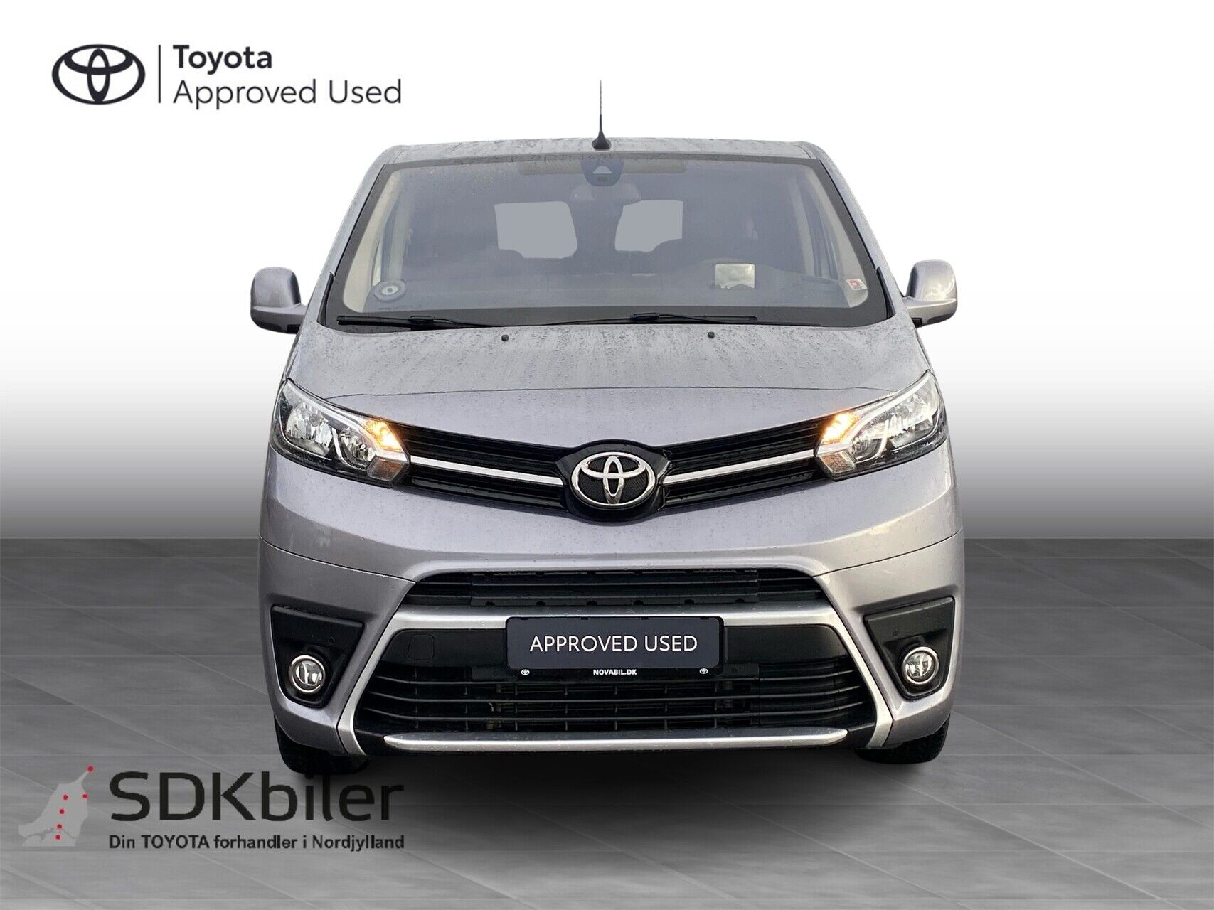 Billede af Toyota Proace Verso Electric Long EL Shuttle m/Dobbelt bagdør,Dobb.skydedør 136HK Aut.