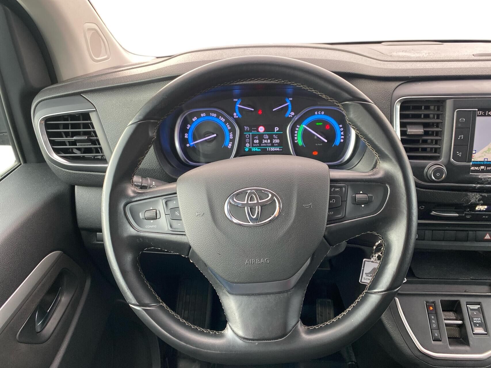 Billede af Toyota Proace Verso Electric Long EL Shuttle m/Dobbelt bagdør,Dobb.skydedør 136HK Aut.