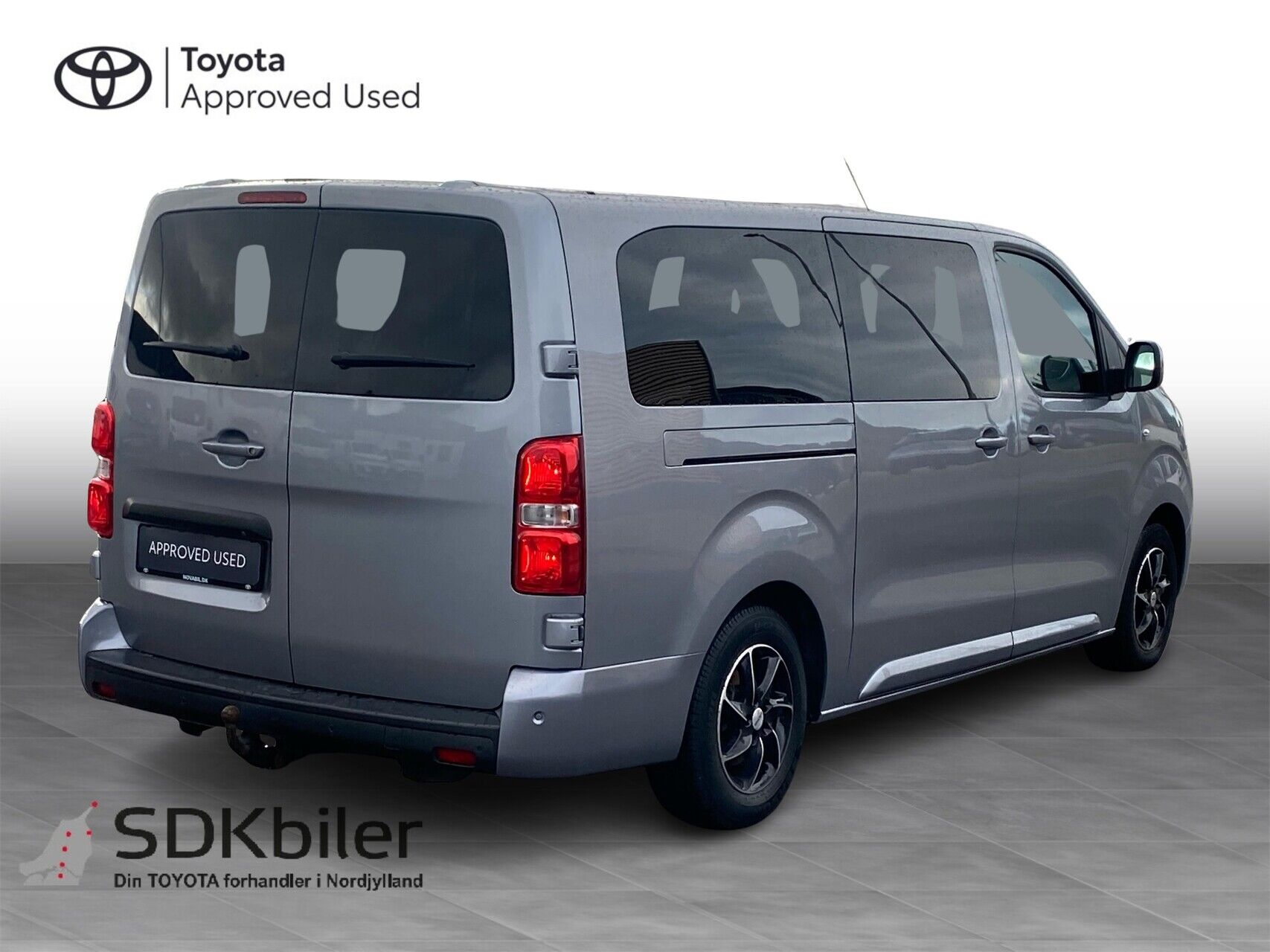 Billede af Toyota Proace Verso Electric Long EL Shuttle m/Dobbelt bagdør,Dobb.skydedør 136HK Aut.