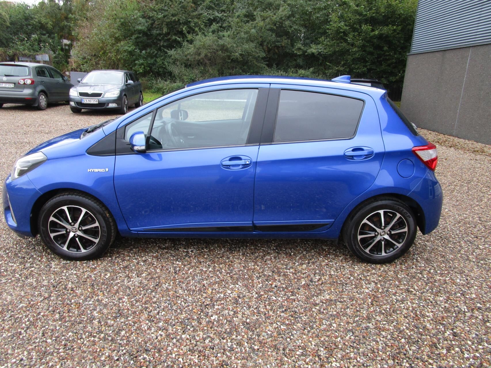 Billede af Toyota Yaris 1,5 Hybrid H2 Limited E-CVT 100HK 5d Trinl. Gear