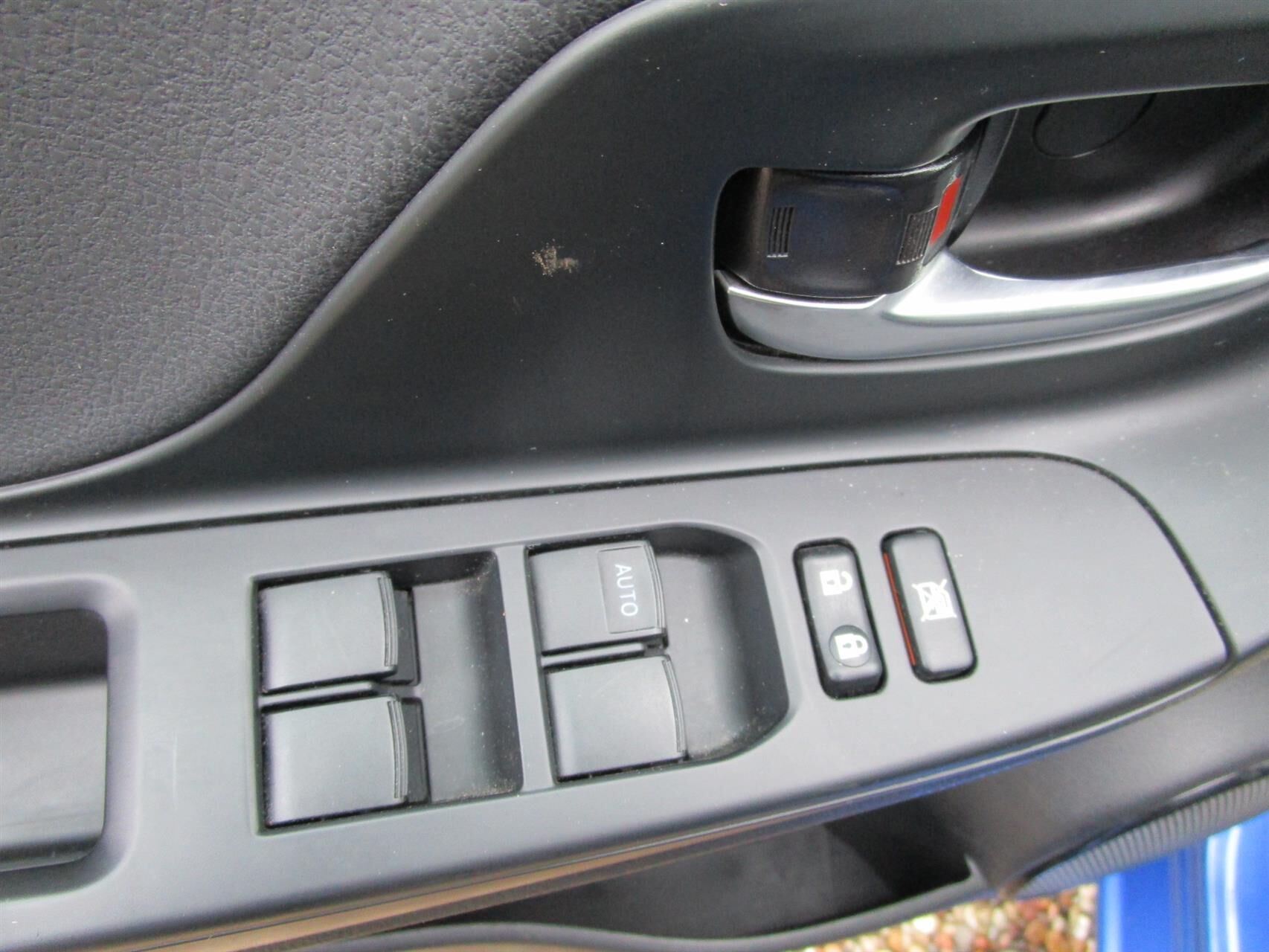 Billede af Toyota Yaris 1,5 Hybrid H2 Limited E-CVT 100HK 5d Trinl. Gear