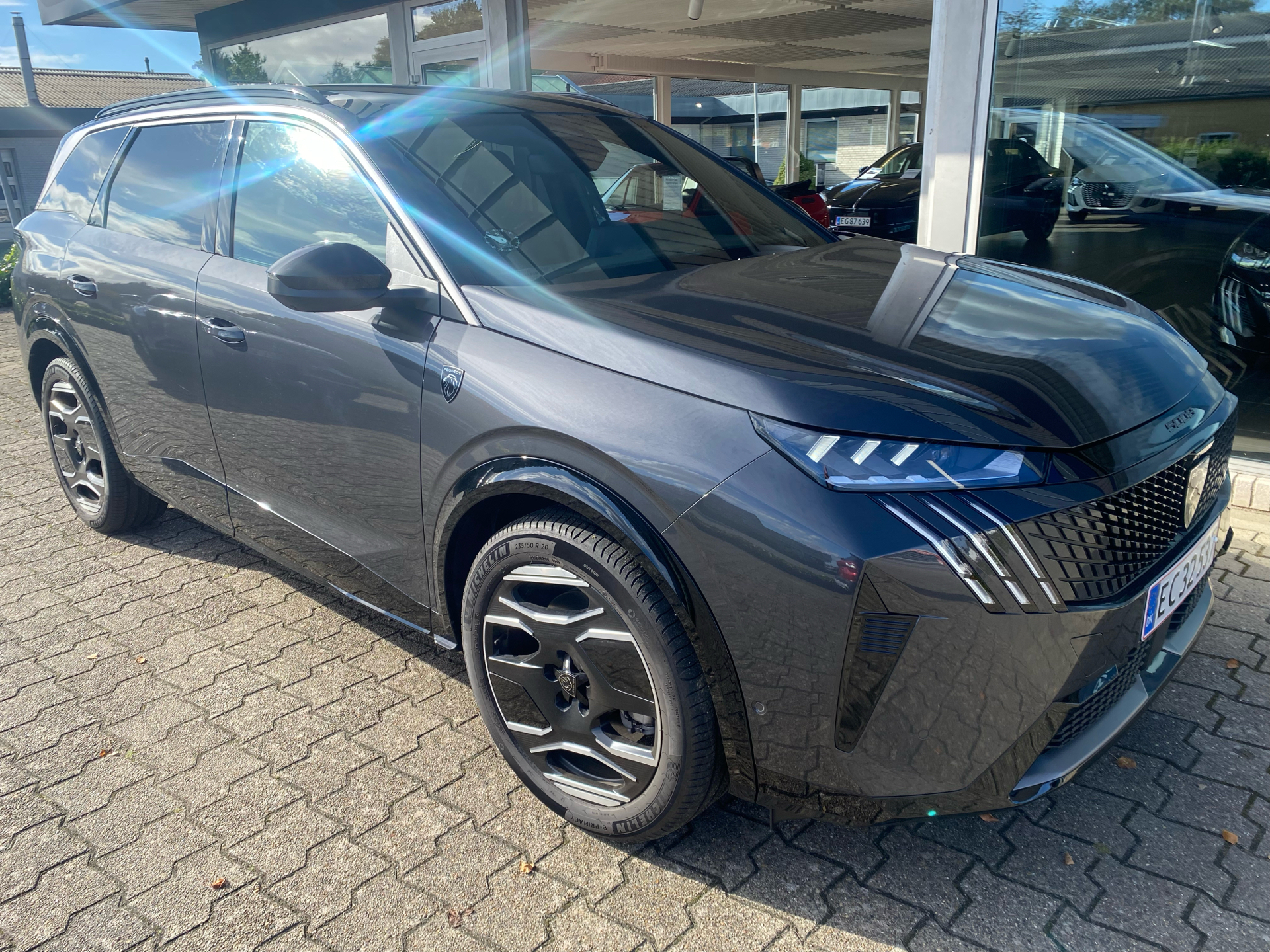 Billede af Peugeot e-5008 EL GT Pack 210HK 5d Aut.