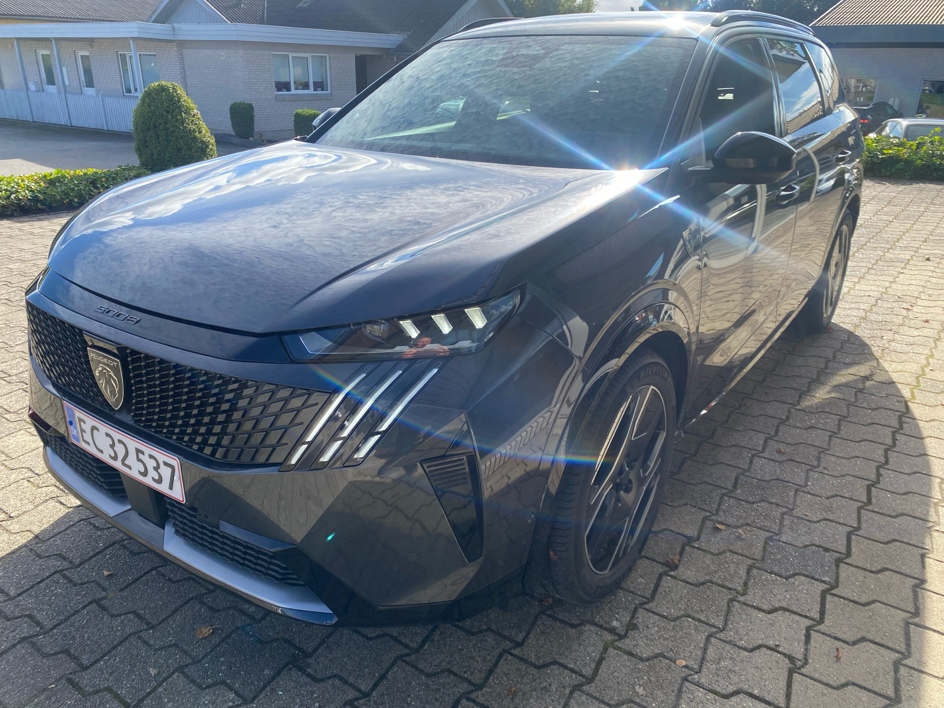 Billede af Peugeot e-5008 EL GT Pack 210HK 5d Aut.