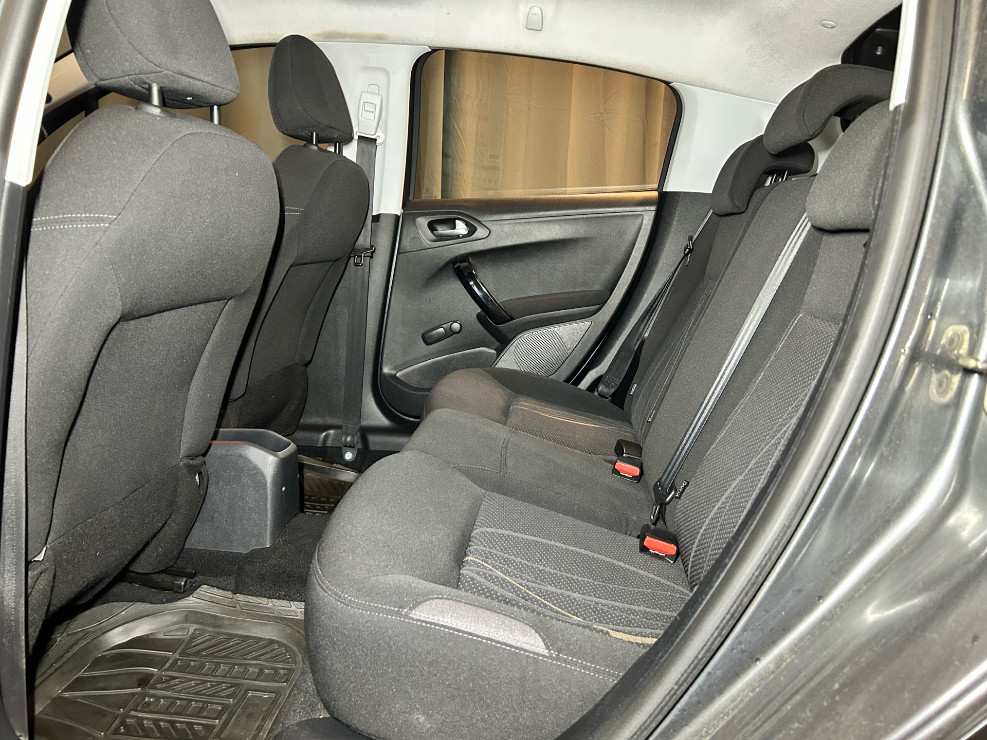 Billede af Peugeot 208 1,6 e-HDi Allure 92HK 5d