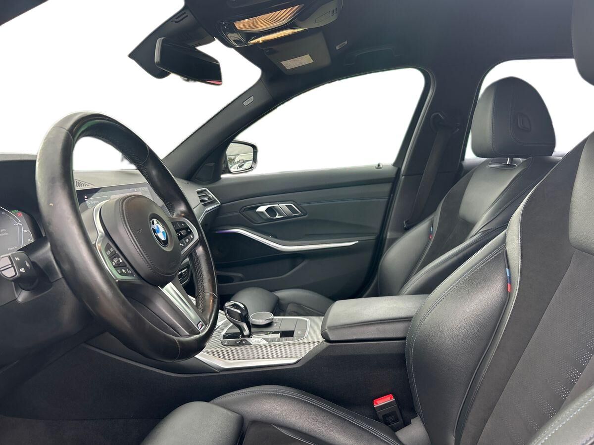 Billede af BMW 330e Touring 2,0 Plugin-hybrid M-Sport Steptronic 292HK Stc 8g Aut.