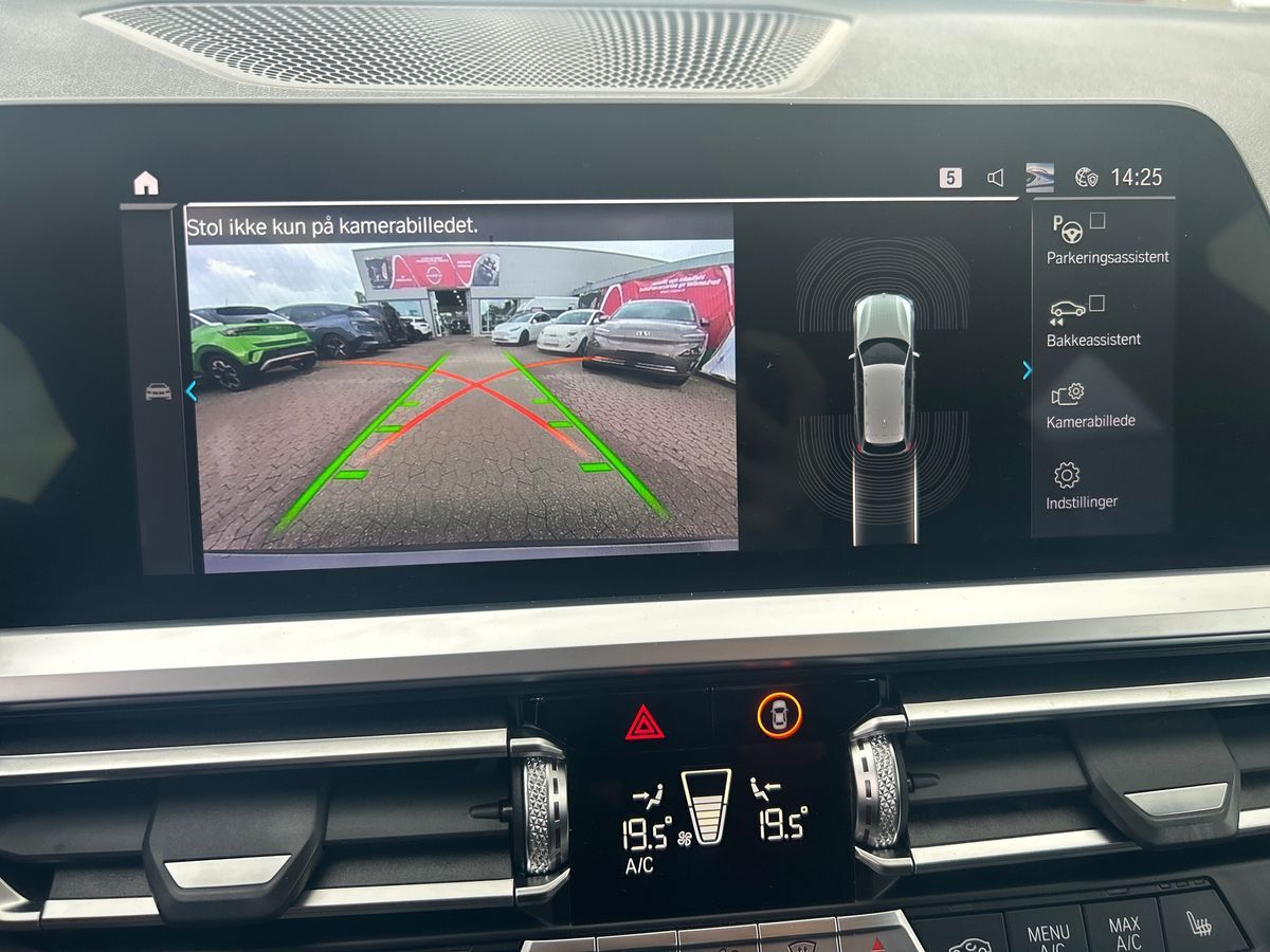 Billede af BMW 330e Touring 2,0 Plugin-hybrid M-Sport Steptronic 292HK Stc 8g Aut.