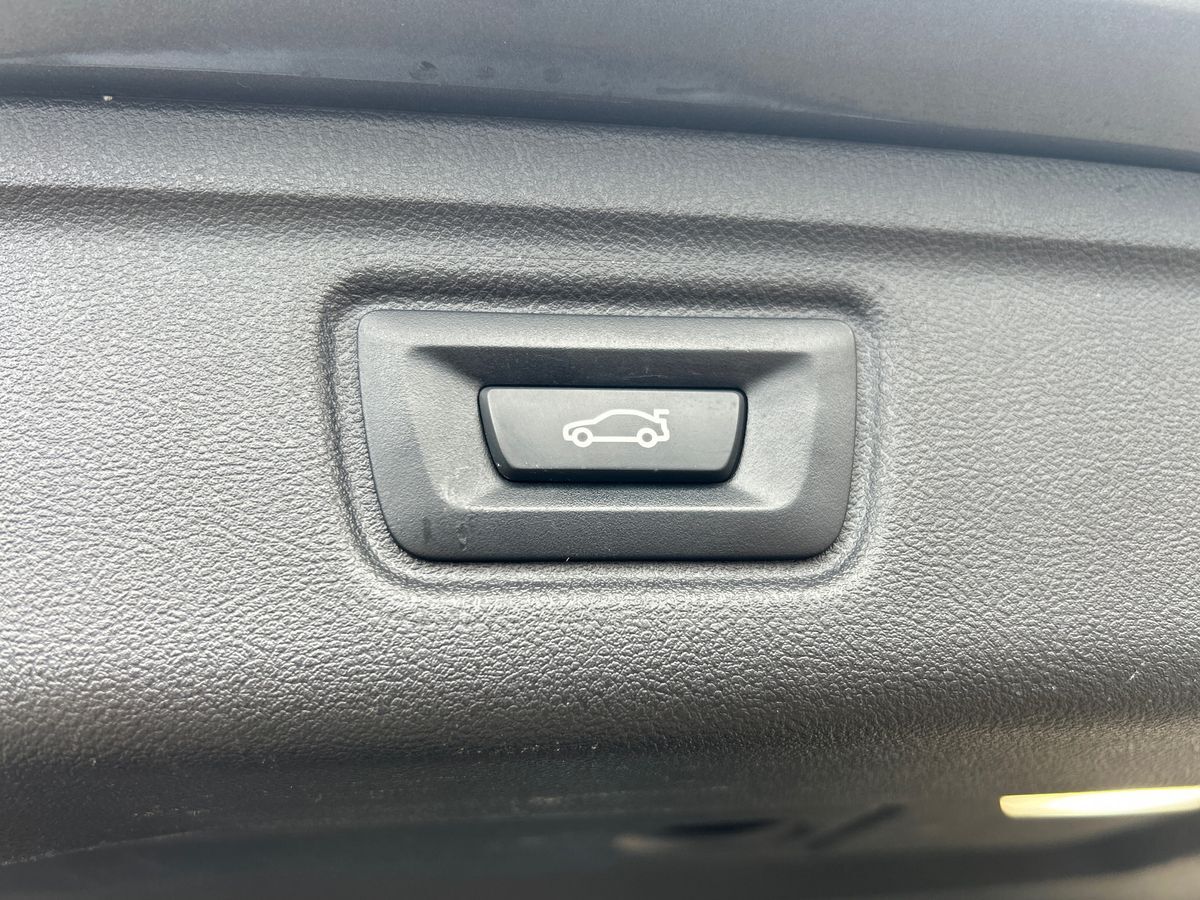 Billede af BMW 330e Touring 2,0 Plugin-hybrid M-Sport Steptronic 292HK Stc 8g Aut.