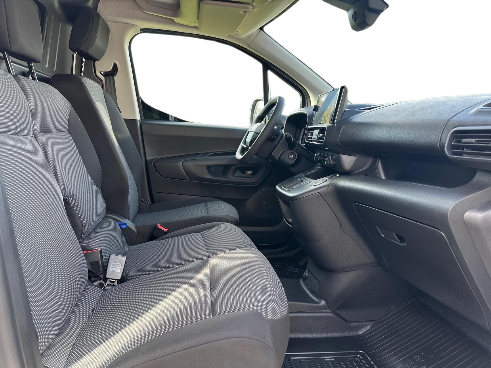 Billede af Toyota Proace City Electric Medium EL Comfort Master 1 Skydedør 136HK Van Aut.