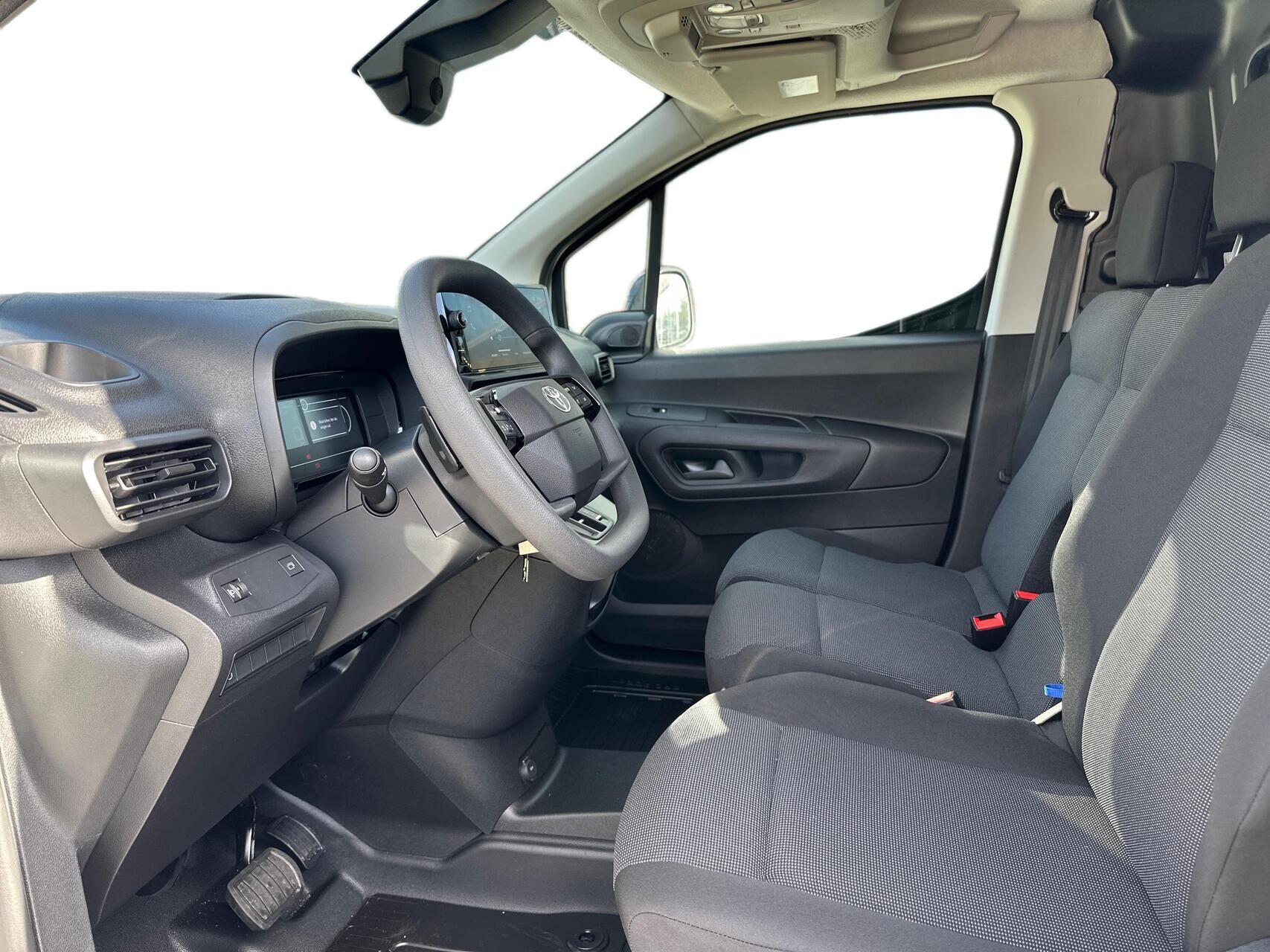Billede af Toyota Proace City Electric Medium EL Comfort Master 1 Skydedør 136HK Van Aut.