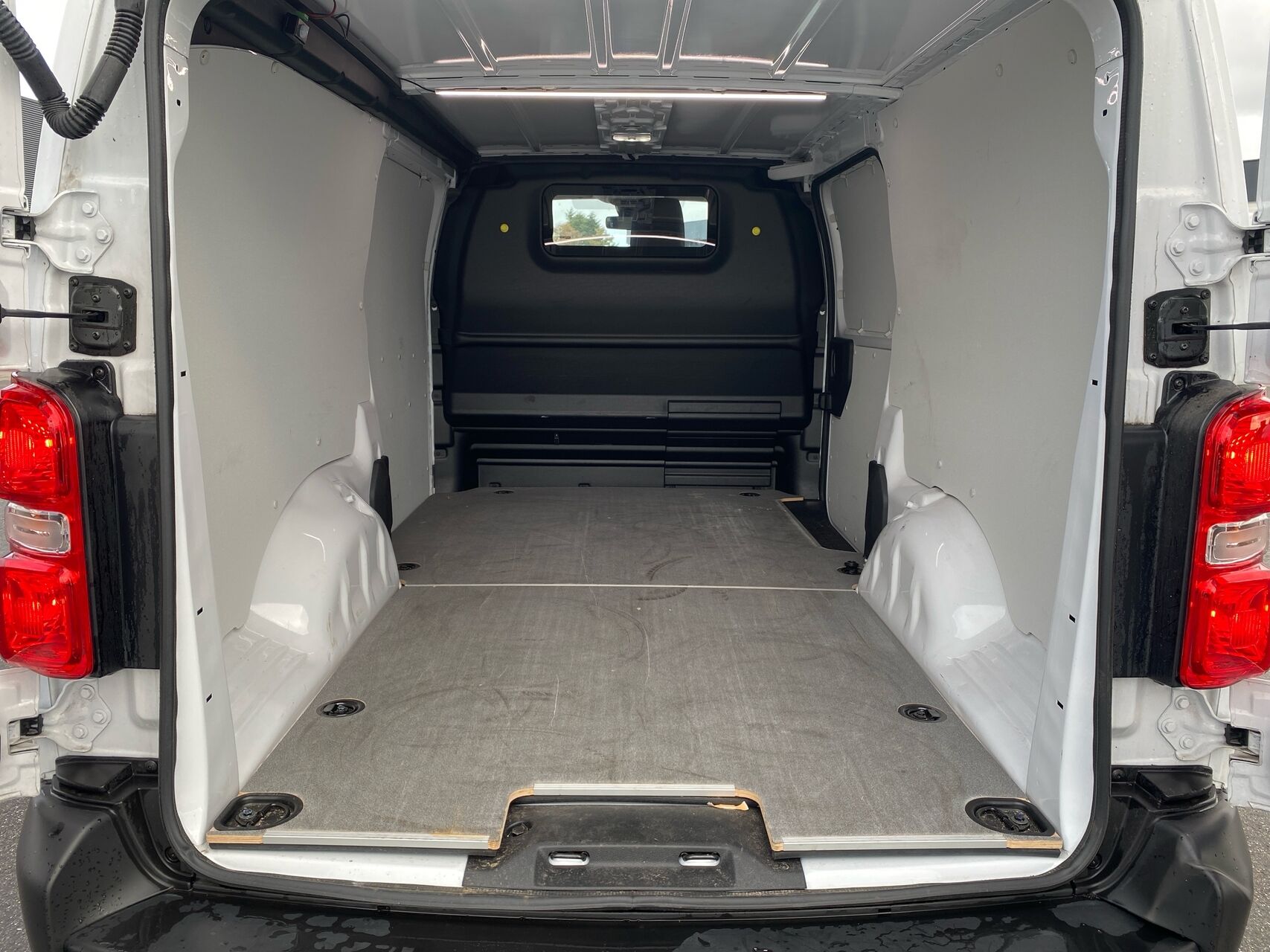 Billede af Toyota Proace Long 2,0 D Comfort Master 144HK Van 8g Aut.