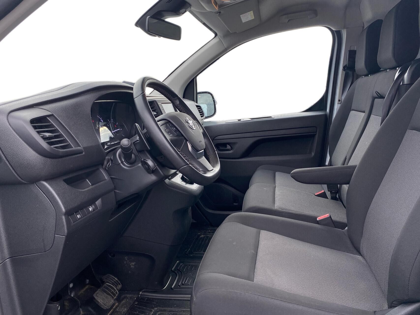 Billede af Toyota Proace Long 2,0 D Comfort Master 144HK Van 8g Aut.