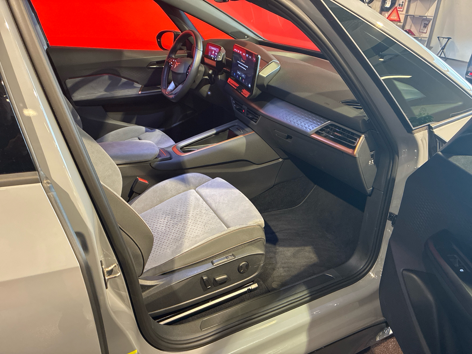 Billede af Cupra Born EL Dinamica High 204HK 5d Aut. 