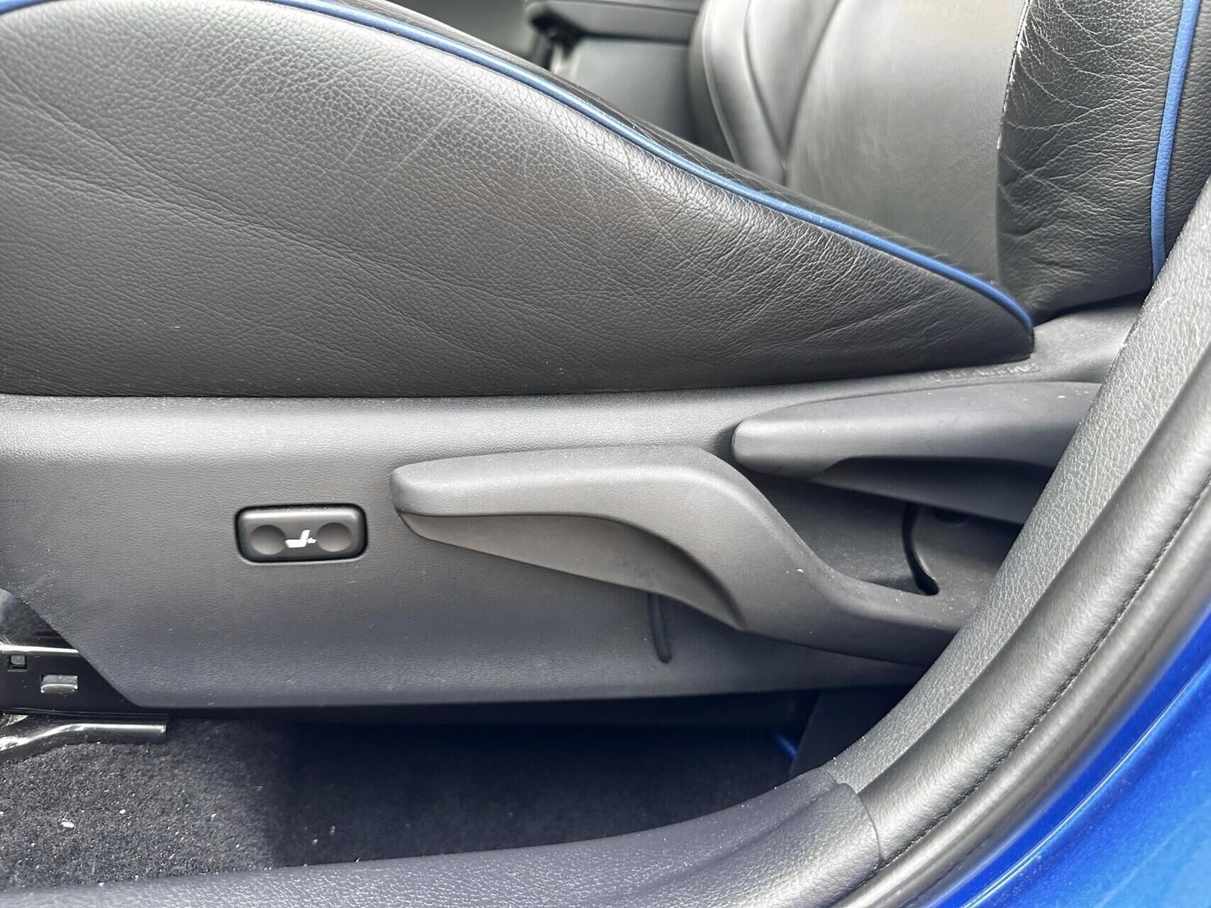 Billede af Toyota Auris Touring Sports 1,8 Hybrid Prestige 136HK Stc Aut.