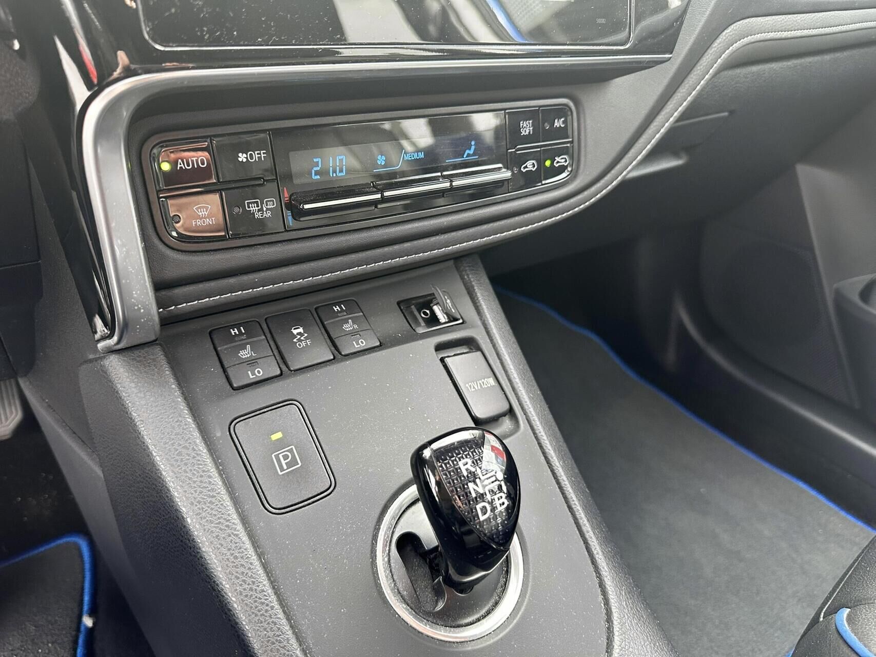 Billede af Toyota Auris Touring Sports 1,8 Hybrid Prestige 136HK Stc Aut.