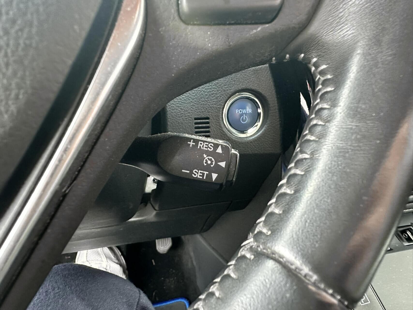 Billede af Toyota Auris Touring Sports 1,8 Hybrid Prestige 136HK Stc Aut.