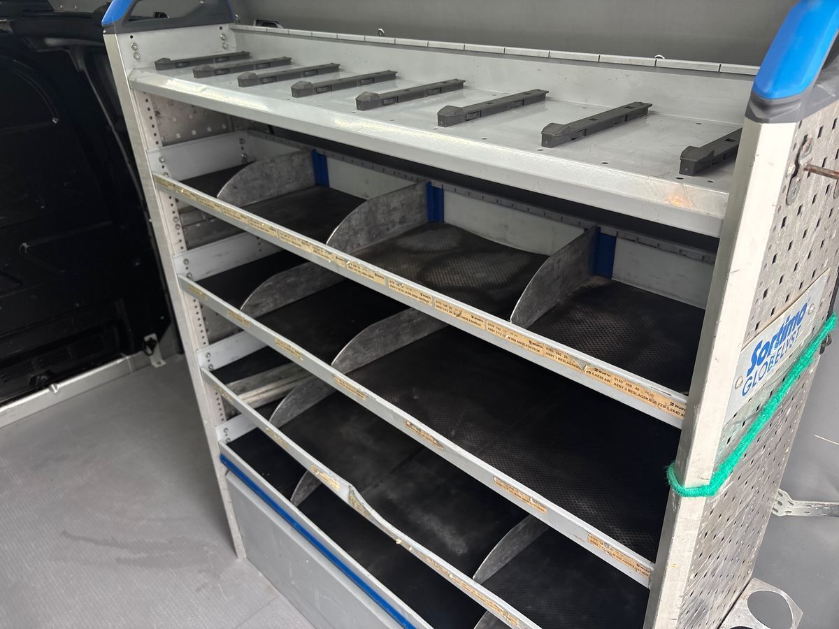 Billede af Ford Transit Custom 310 L2H1 2,0 TDCi Limited 170HK Van 6g Aut.