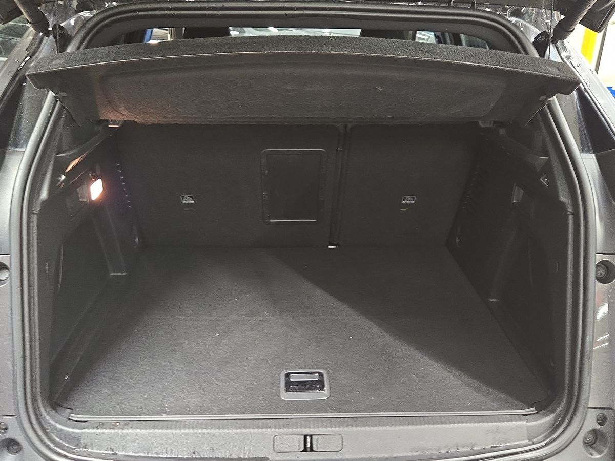 Billede af Peugeot 3008 1,6 Plugin-hybrid GT EAT8 225HK 5d 8g Aut.