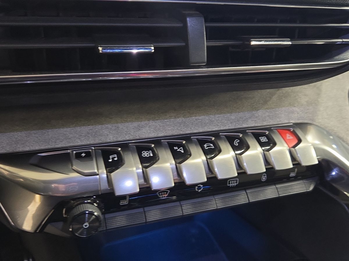 Billede af Peugeot 3008 1,6 Plugin-hybrid GT EAT8 225HK 5d 8g Aut.