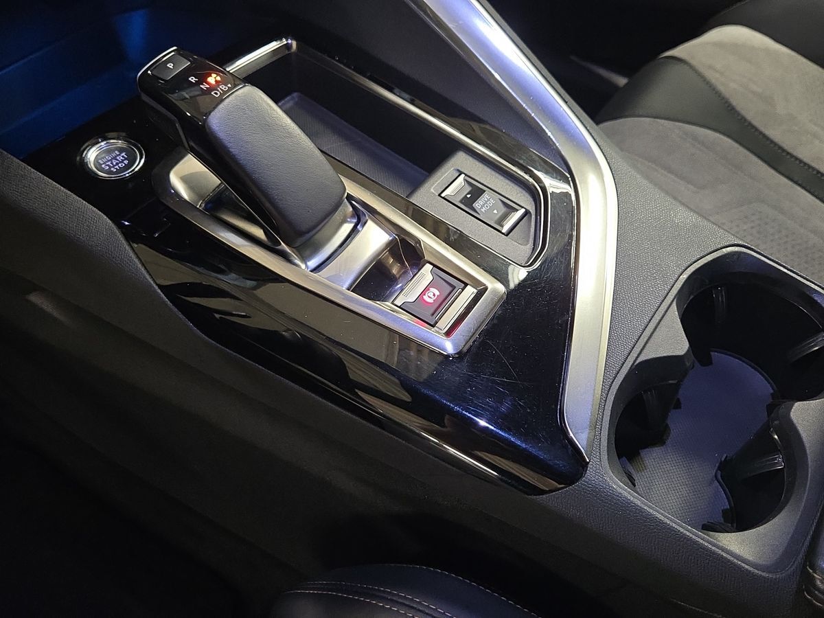 Billede af Peugeot 3008 1,6 Plugin-hybrid GT EAT8 225HK 5d 8g Aut.