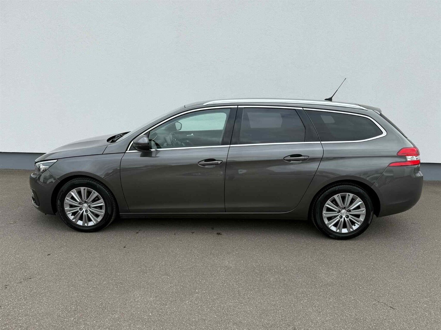 Billede af Peugeot 308 SW 1,6 BlueHDi Allure+ 120HK Stc 6g