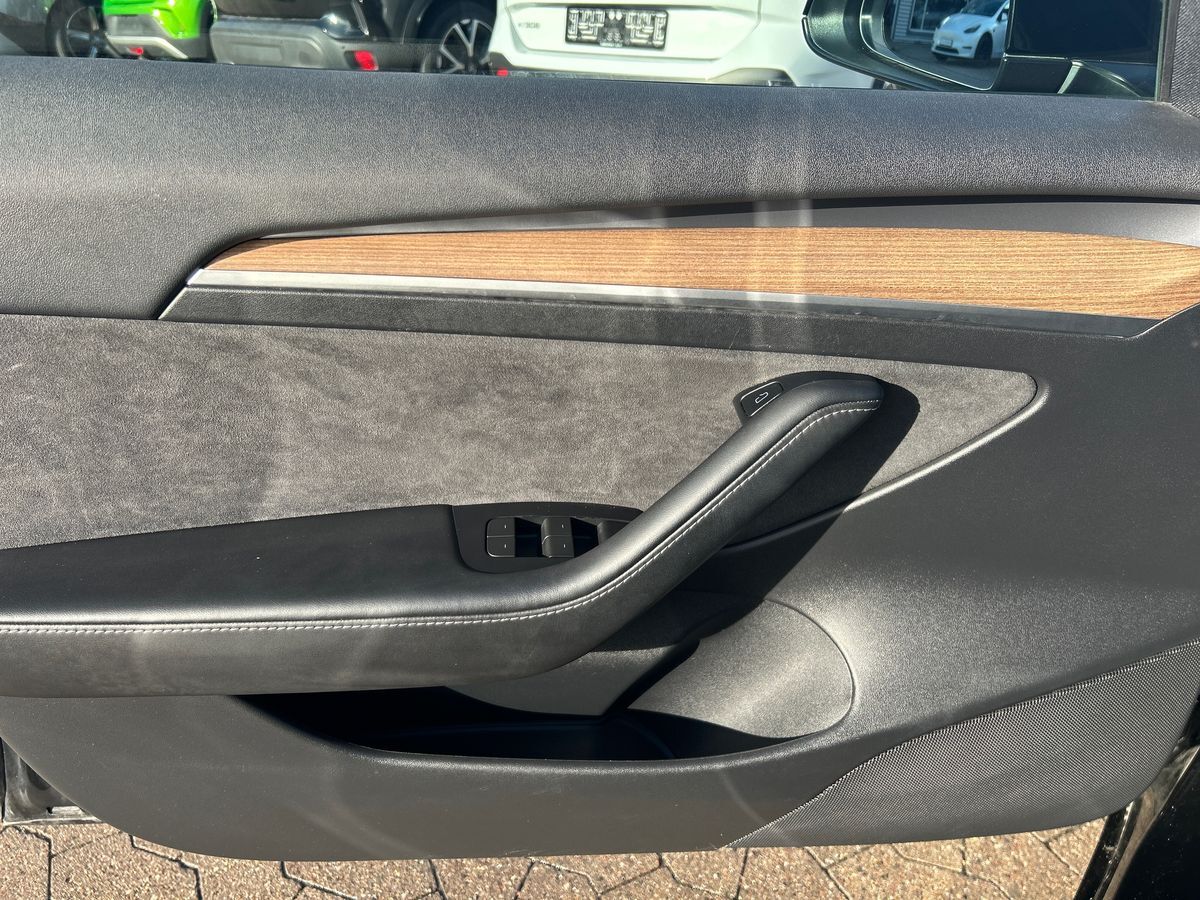 Billede af Tesla Model 3 EL Standard Range 283HK Aut.