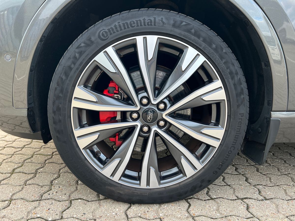 Billede af Ford Kuga 2,5 Plugin-hybrid ST-Line X CVT 225HK 5d Trinl. Gear