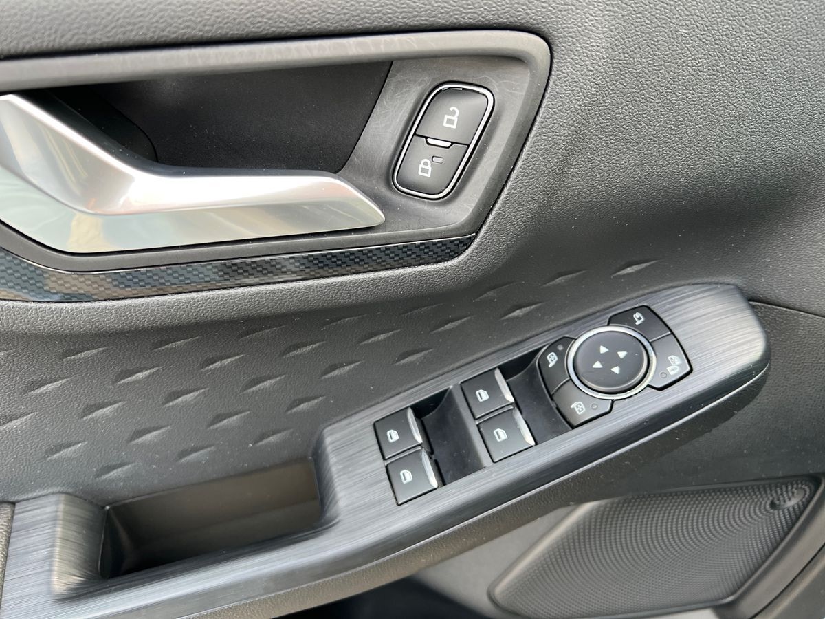 Billede af Ford Kuga 2,5 Plugin-hybrid ST-Line X CVT 225HK 5d Trinl. Gear