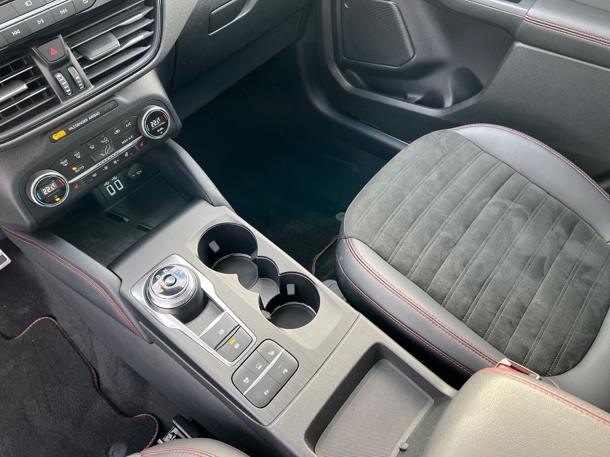 Billede af Ford Kuga 2,5 Plugin-hybrid ST-Line X CVT 225HK 5d Trinl. Gear