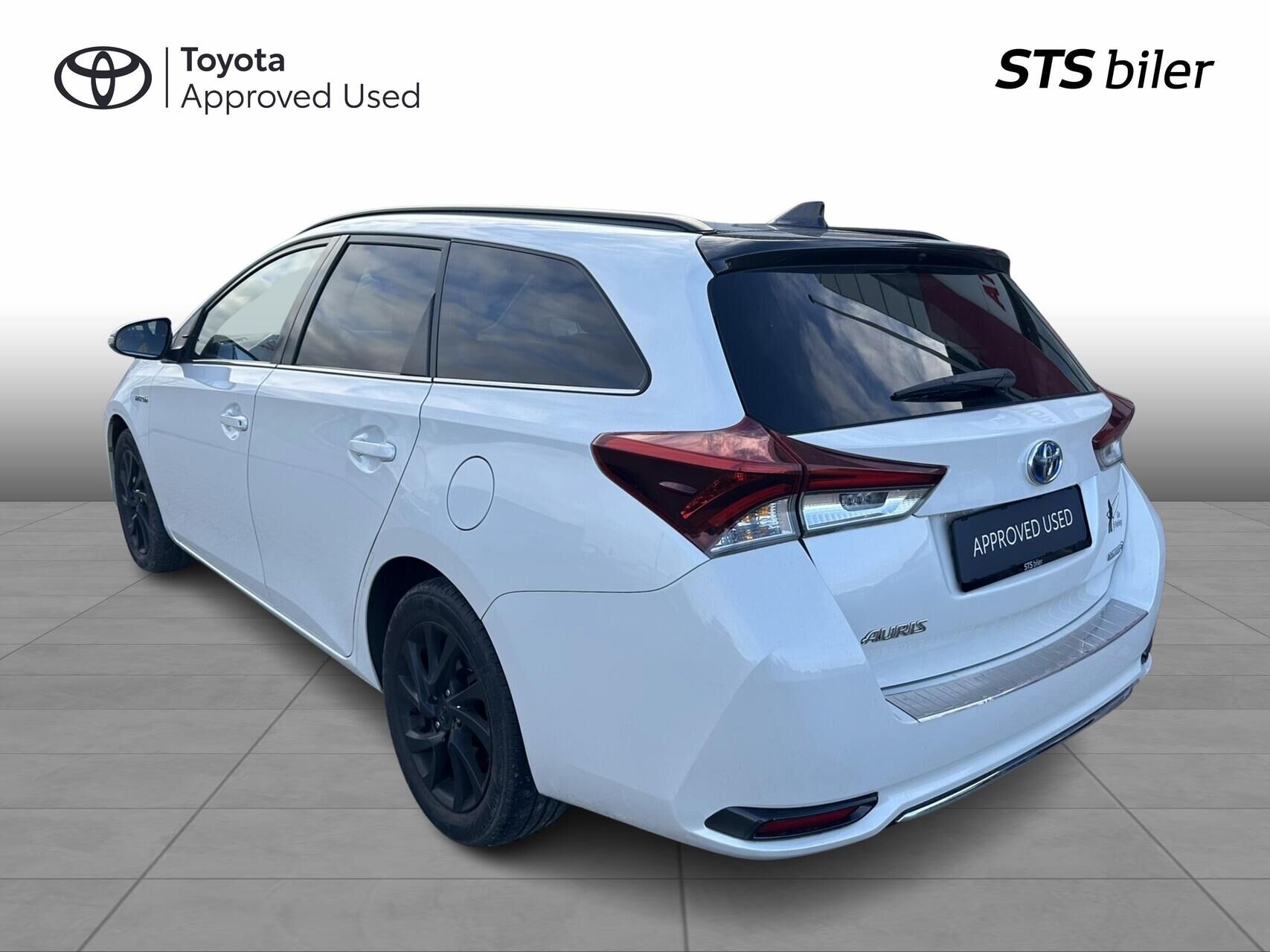 Billede af Toyota Auris Touring Sports 1,8 Hybrid Prestige 136HK Stc Aut.