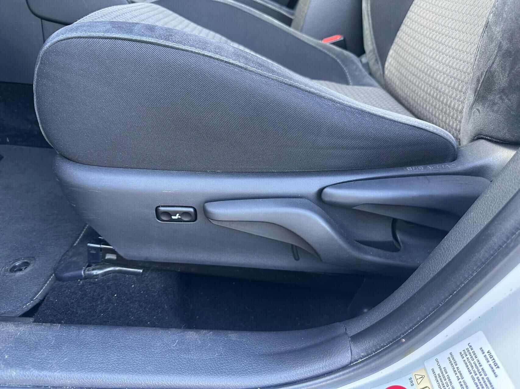 Billede af Toyota Auris Touring Sports 1,8 Hybrid Prestige 136HK Stc Aut.