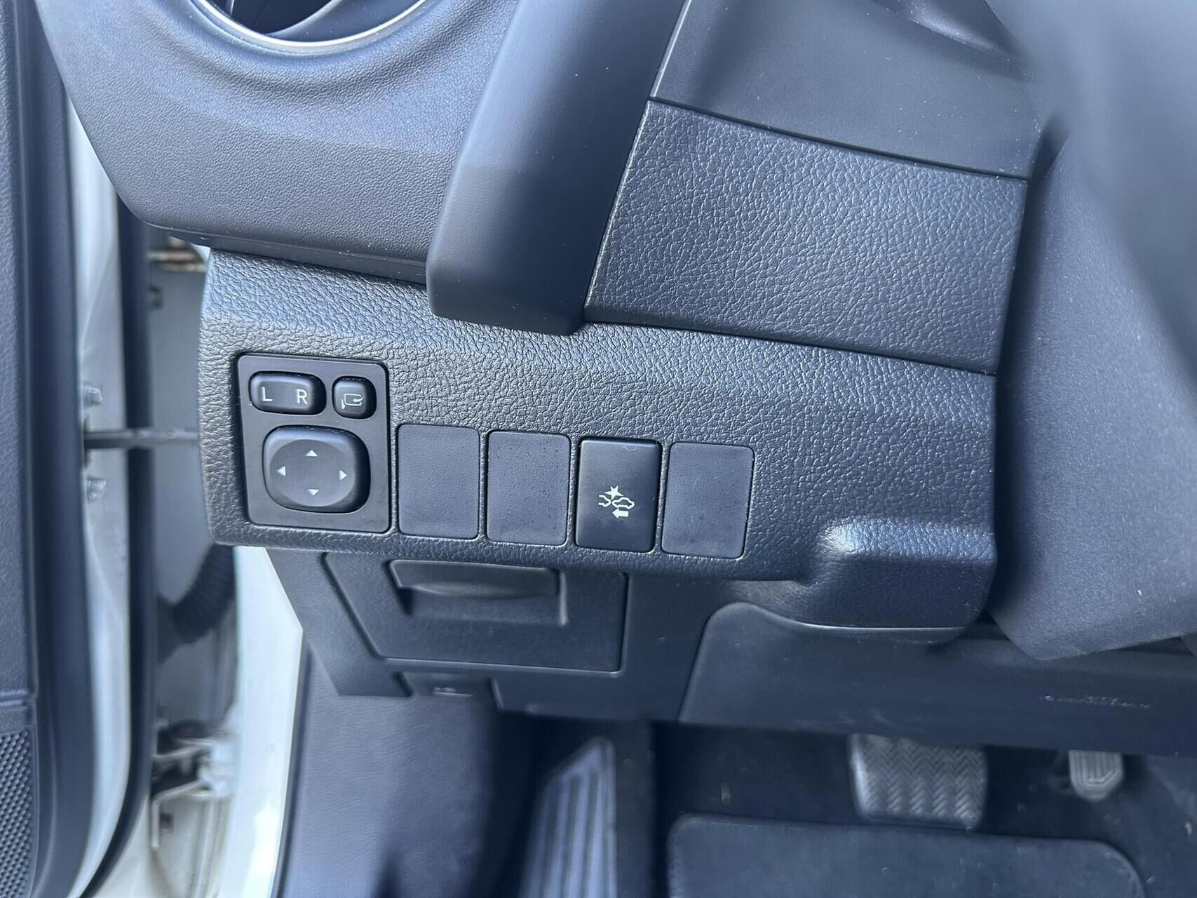 Billede af Toyota Auris Touring Sports 1,8 Hybrid Prestige 136HK Stc Aut.