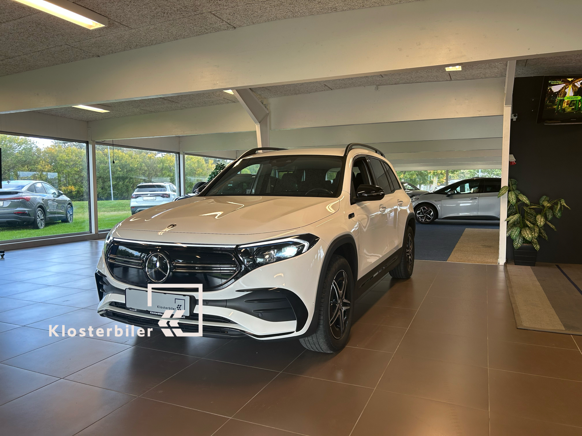 Billede af Mercedes-Benz EQB 300 EL AMG Line 4Matic 228HK 5d Aut.