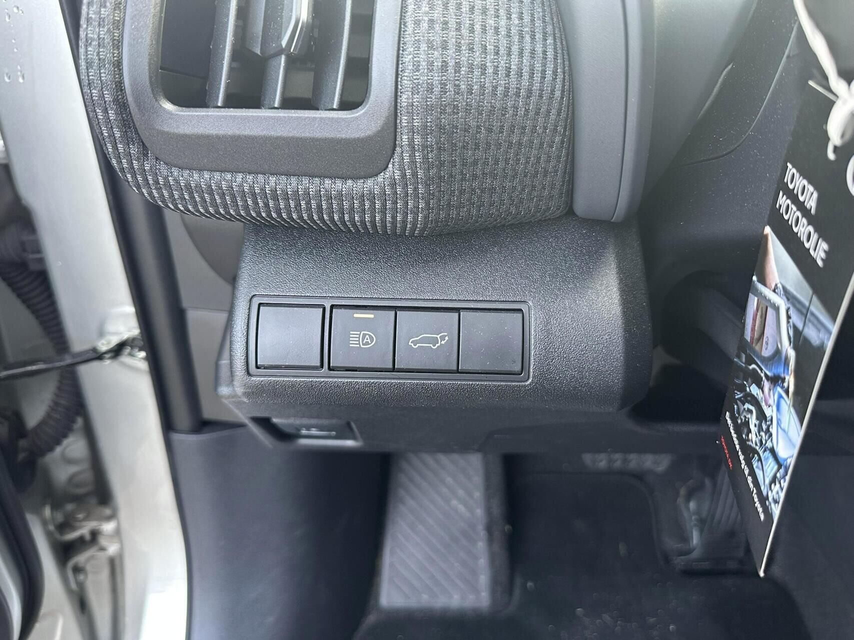 Billede af Toyota BZ4X EL Active Design AWD 218HK 5d Aut.