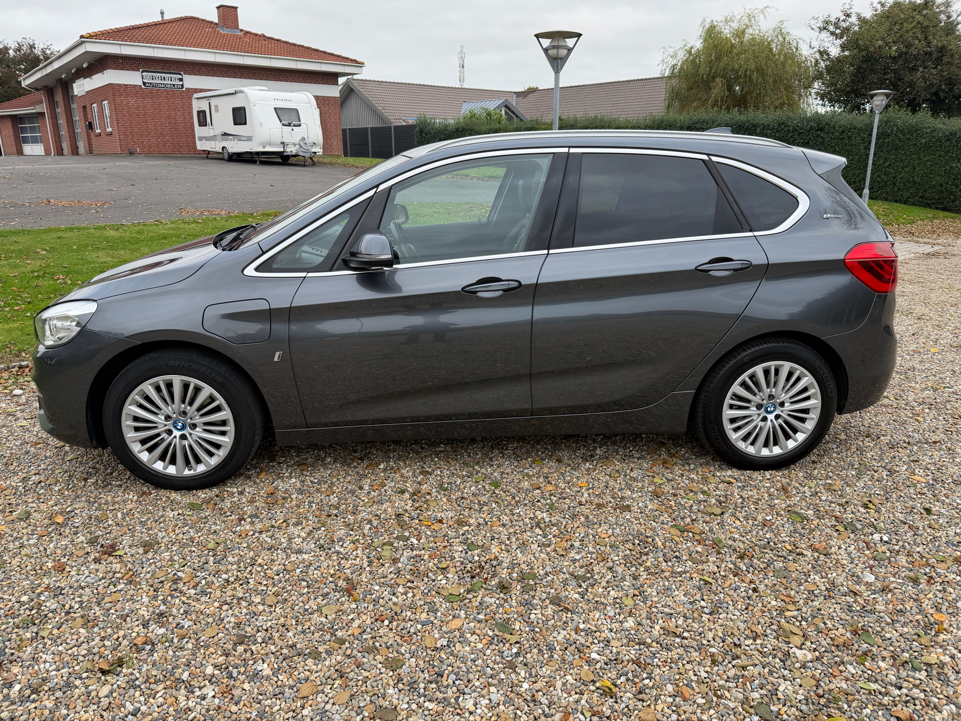 Billede af BMW 225xe Active Tourer 1,5 Plugin-hybrid iPerformance XDrive Steptronic 224HK Stc 8g Aut.