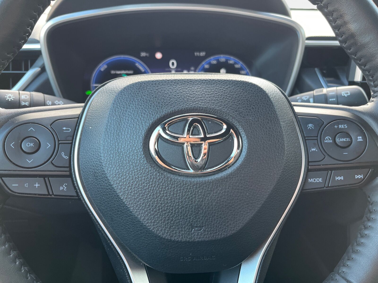 Billede af Toyota Corolla Cross 1,8 Hybrid Style Comfort 140HK 5d Aut.