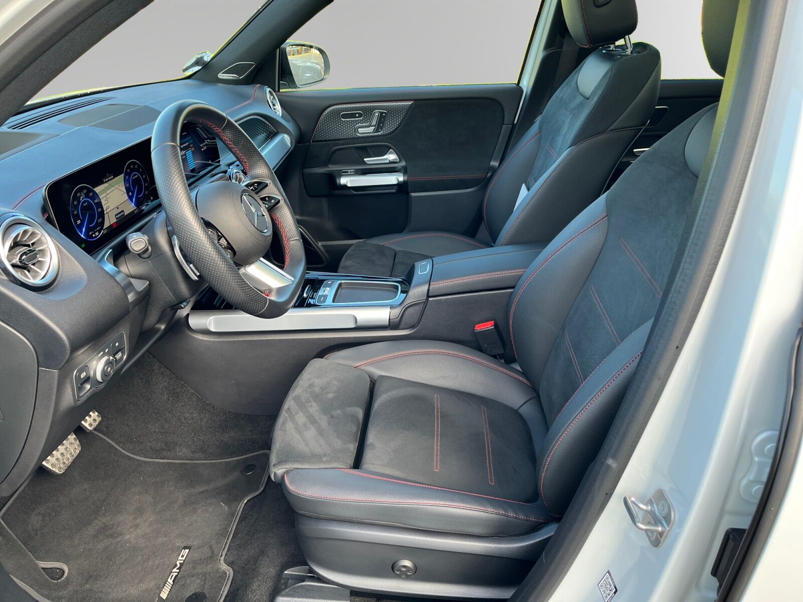 Billede af Mercedes-Benz EQB 300 EL AMG Line 4Matic 228HK 5d Aut.