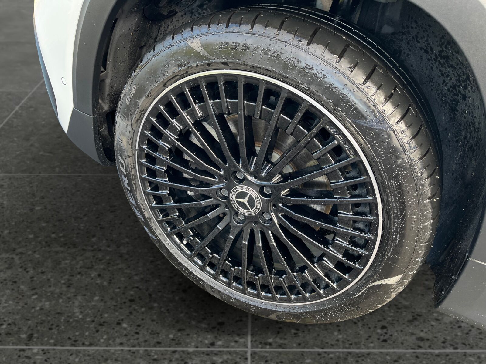 Billede af Mercedes-Benz EQB 300 EL AMG Line 4Matic 228HK 5d Aut.