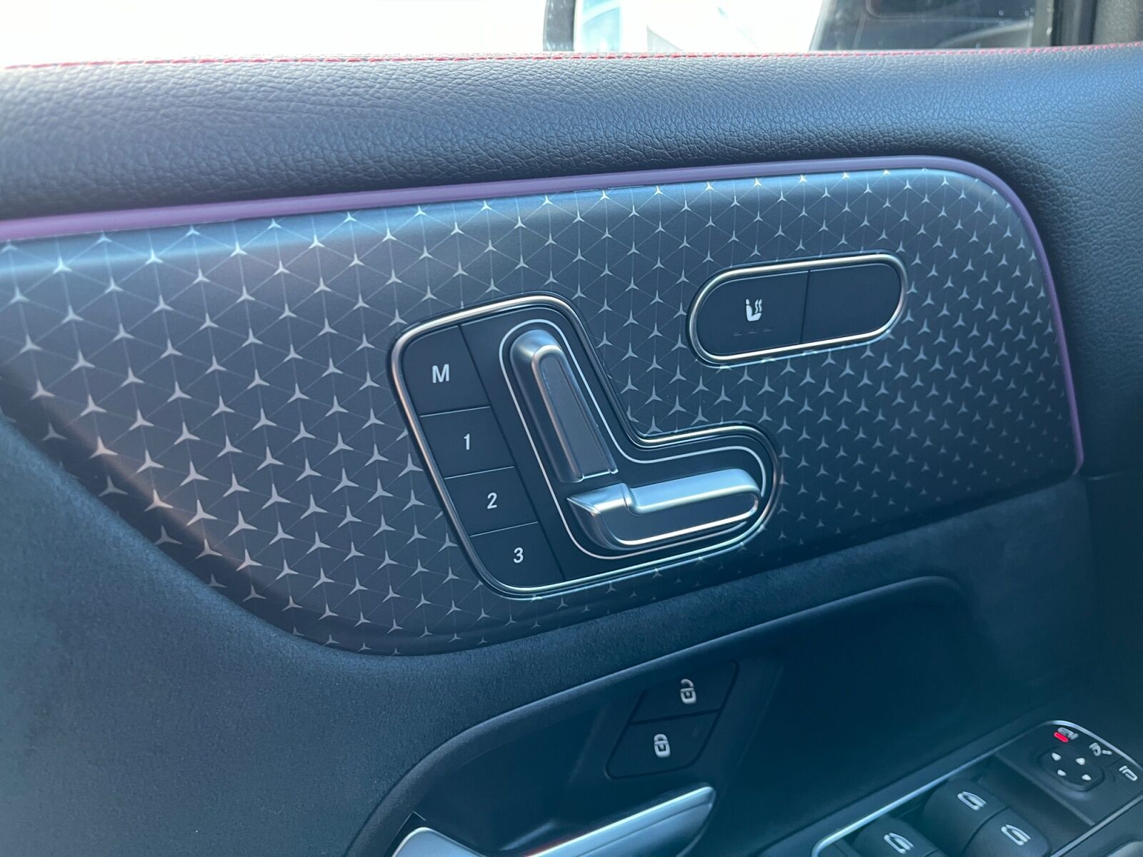 Billede af Mercedes-Benz EQB 300 EL AMG Line 4Matic 228HK 5d Aut.