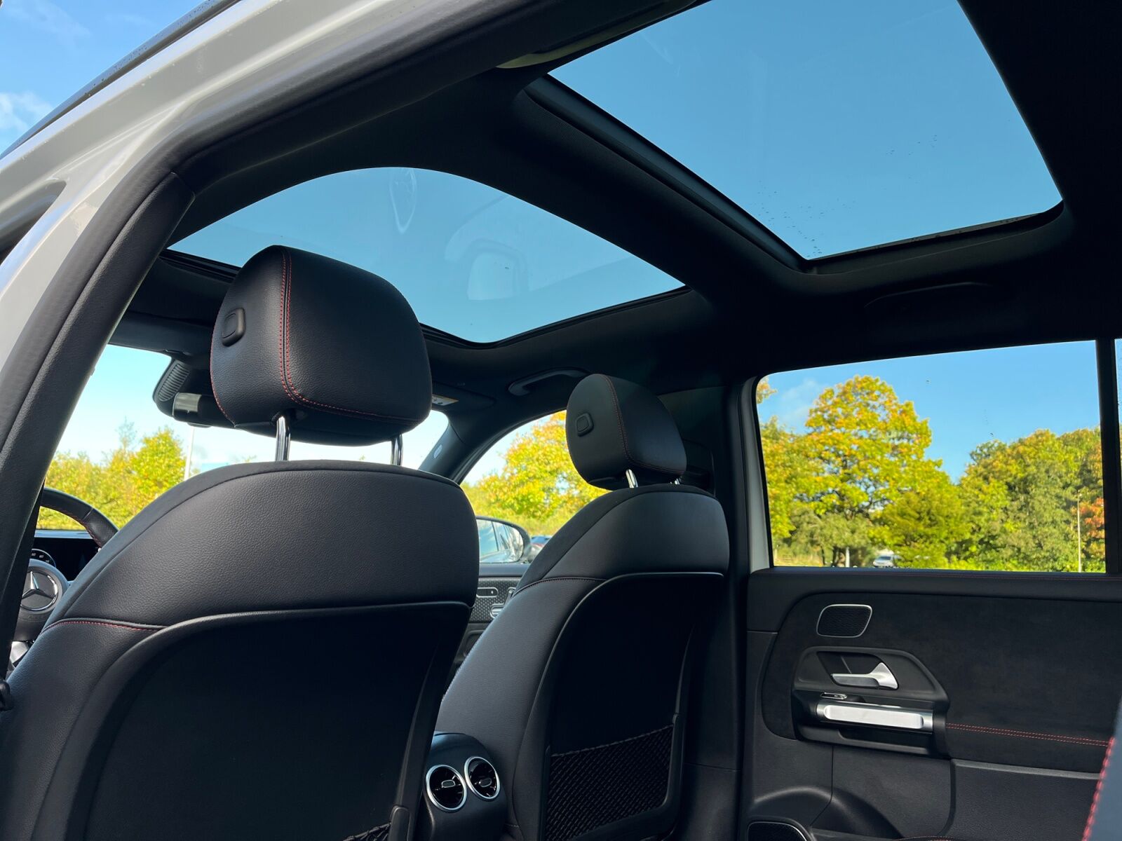 Billede af Mercedes-Benz EQB 300 EL AMG Line 4Matic 228HK 5d Aut.