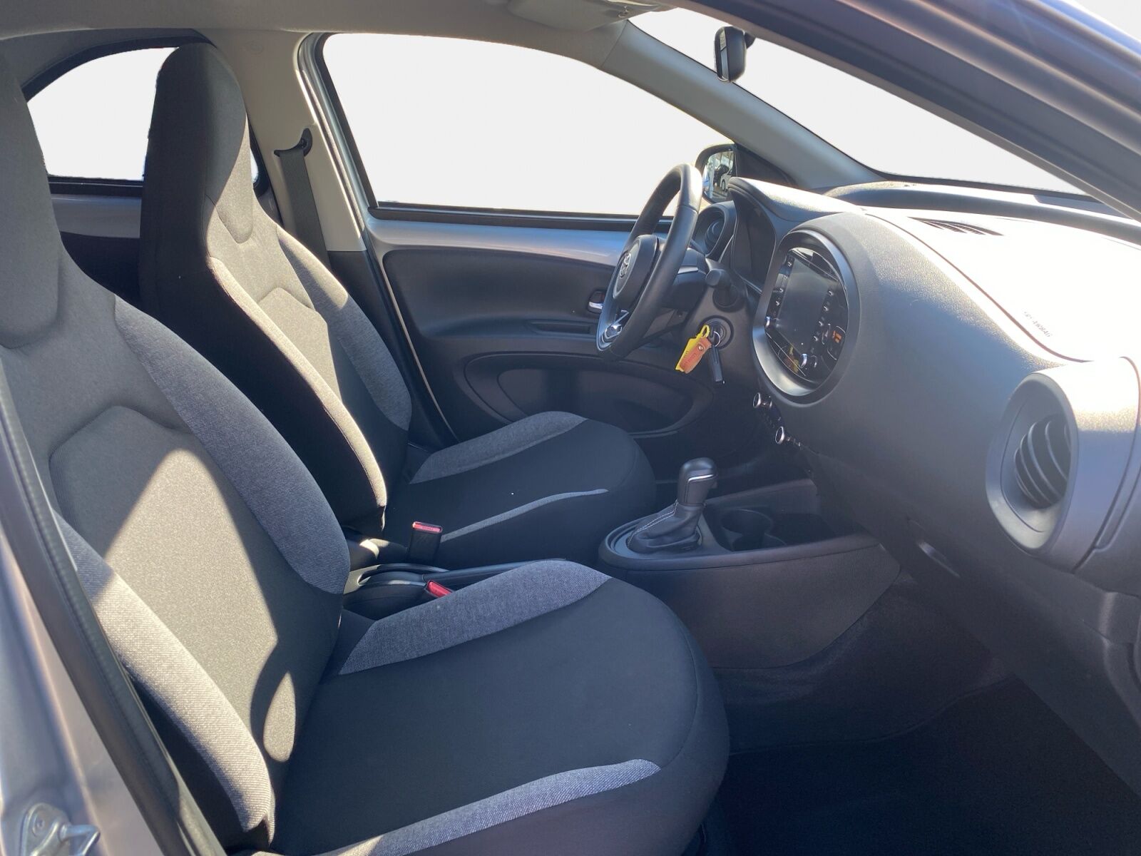 Billede af Toyota Aygo X 1,0 VVT-I Active 72HK 5d Aut.