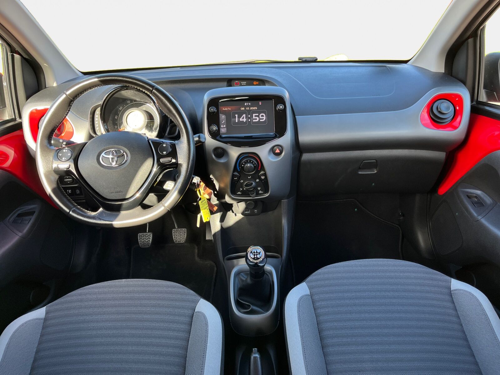 Billede af Toyota Aygo 1,0 VVT-I X-plore DAB+ 72HK 5d