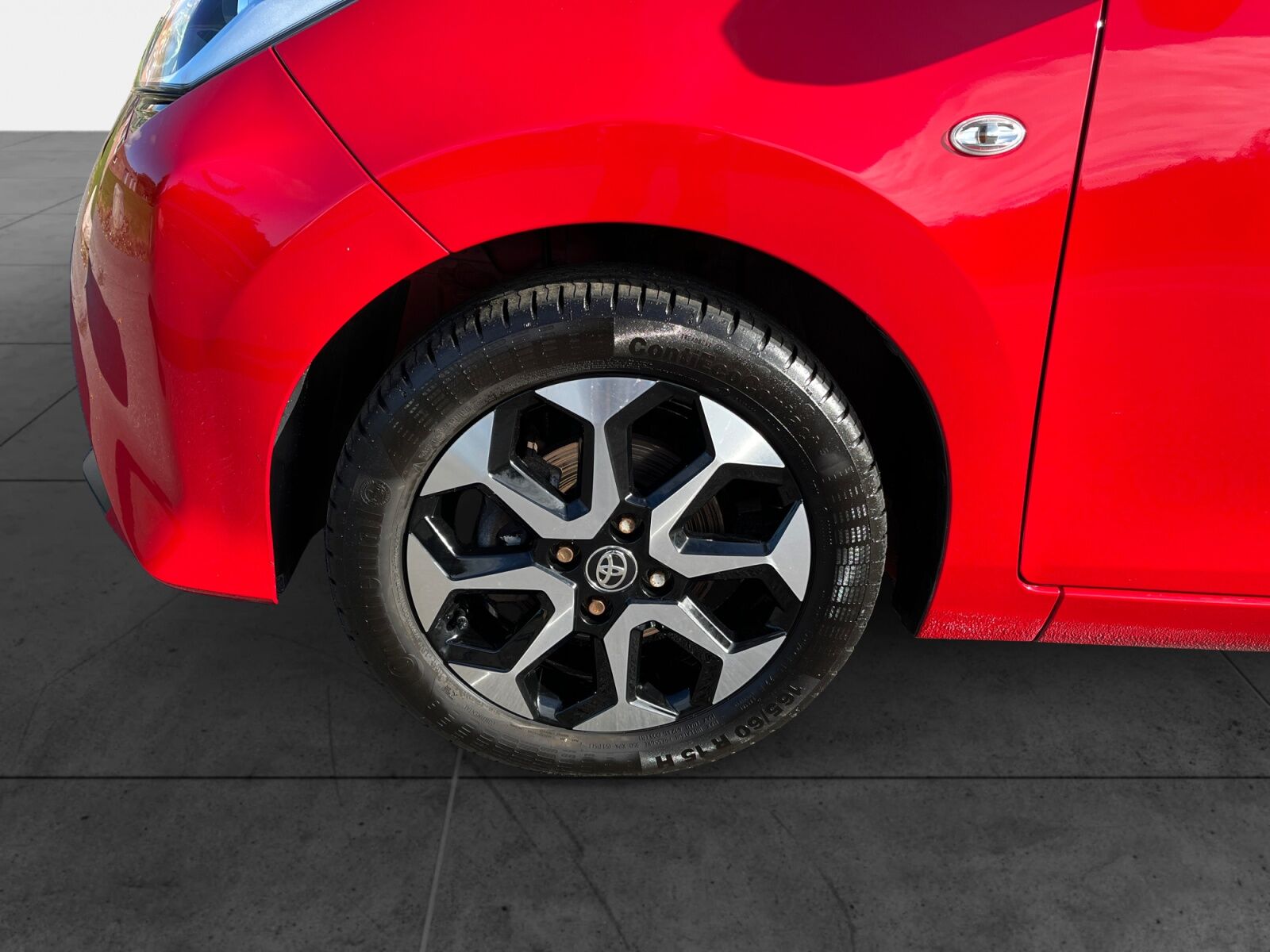 Billede af Toyota Aygo 1,0 VVT-I X-plore DAB+ 72HK 5d