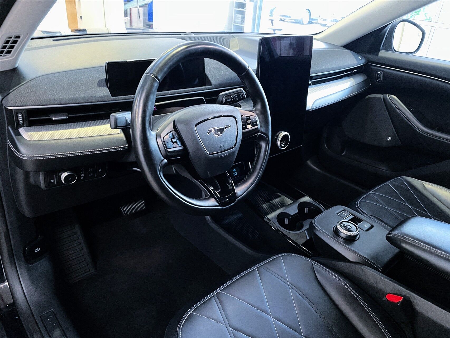 Billede af Ford Mustang Mach-E EL UR 294HK 5d Aut.