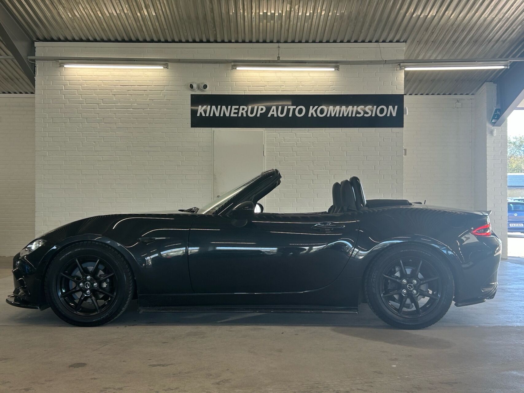 Billede af Mazda MX-5 1,5 Skyactiv-G Sky m. Edition-pakke 132HK Cabr. 6g