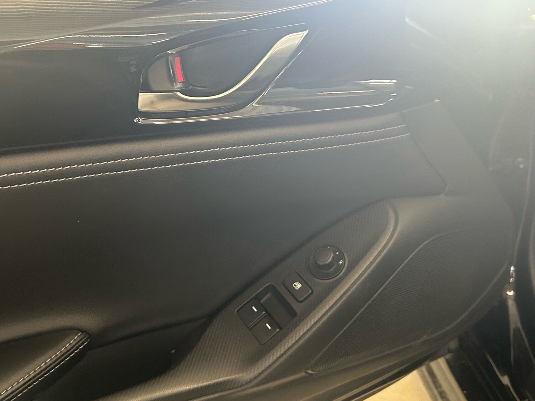 Billede af Mazda MX-5 1,5 Skyactiv-G Sky m. Edition-pakke 132HK Cabr. 6g